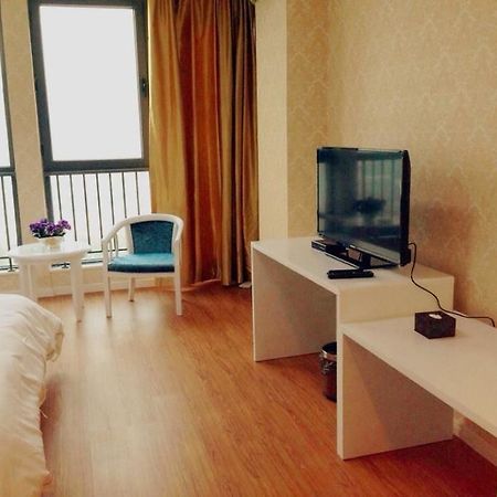Zhenzhou Lantian Business Hotel 鄭州市 エクステリア 写真