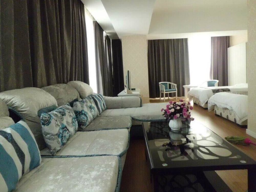 Zhenzhou Lantian Business Hotel 鄭州市 エクステリア 写真