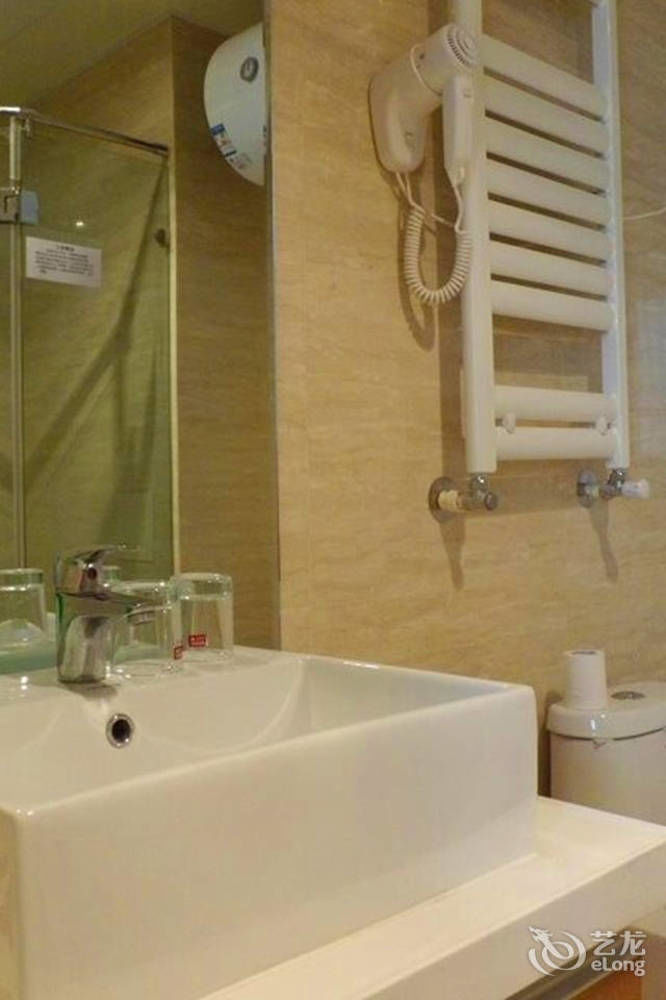Zhenzhou Lantian Business Hotel 鄭州市 エクステリア 写真