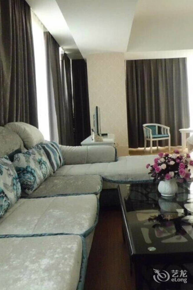 Zhenzhou Lantian Business Hotel 鄭州市 エクステリア 写真